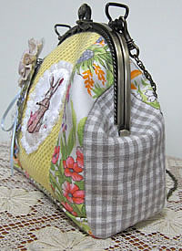 斜めから見た所