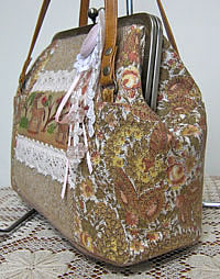 斜めから見た所