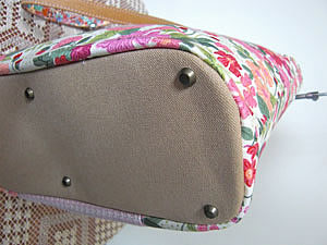 トートバッグ底